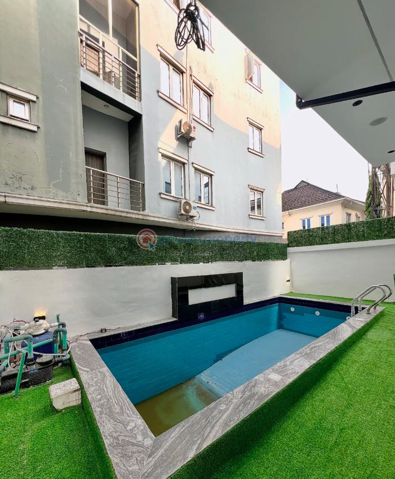 5 bedroom Detached Duplex For Sale 2nd Tollgate Lekki Along Lekki Expressway Lagos - 1