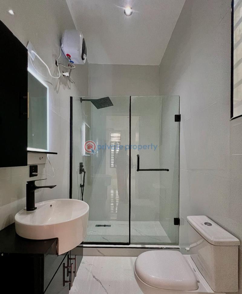 5 bedroom Detached Duplex For Sale 2nd Tollgate Lekki Along Lekki Expressway Lagos - 19