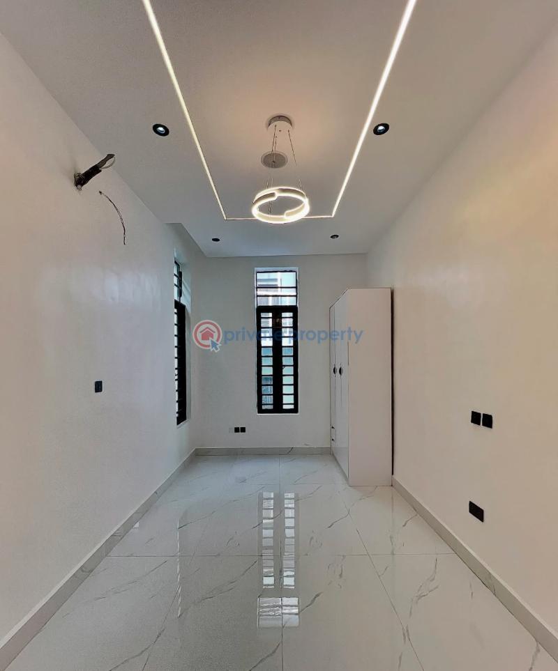 5 bedroom Detached Duplex For Sale 2nd Tollgate Lekki Along Lekki Expressway Lagos - 18