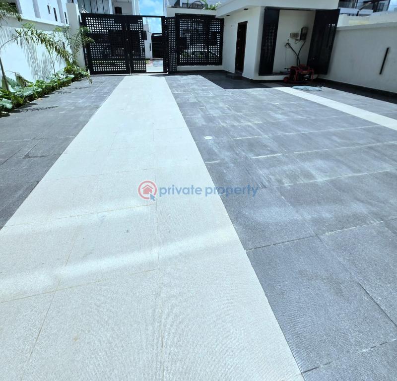 5 bedroom Detached Duplex For Sale Lekki Phase 1 Lagos - 1