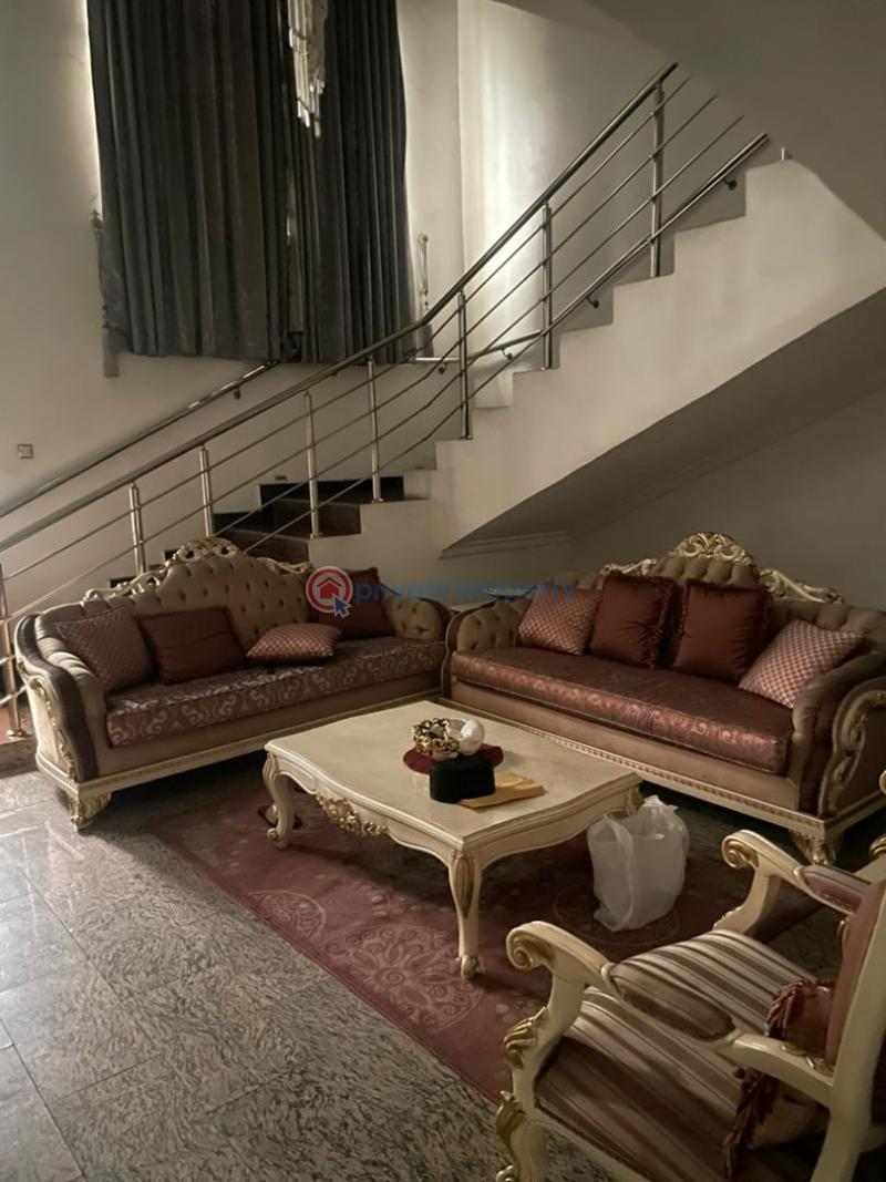 8 bedroom Maisonette For Sale No 3 Jamabo Close / Royal Palm Estate Trans Amadi Port Harcourt Rivers - 3