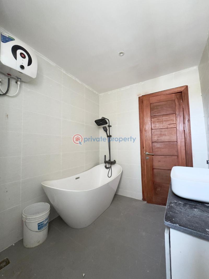 5 bedroom Terrace For Sale Oniru Victoria Island Lagos - 7