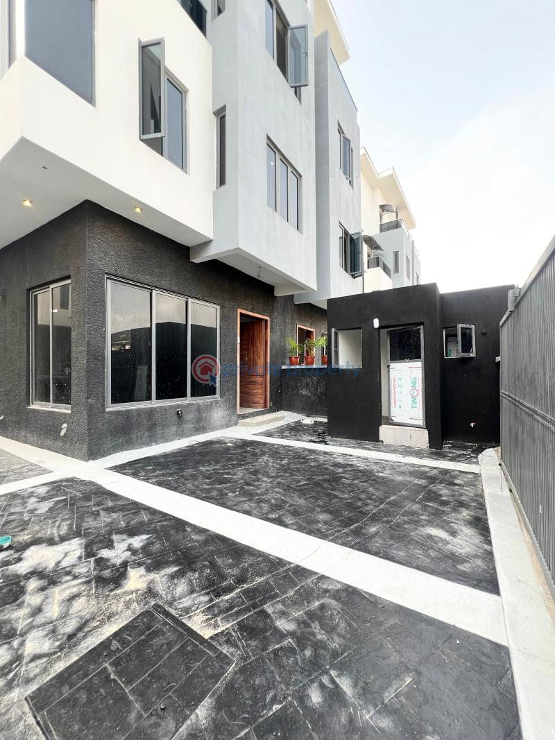 5 bedroom Semi detached Duplex For Sale Ikate Lekki Lagos Lekki Phase 1 Lagos - 1