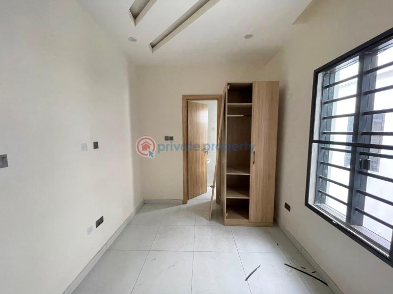 5 bedroom Flat & Apartment For Sale Ogudu GRA Lagos - 4