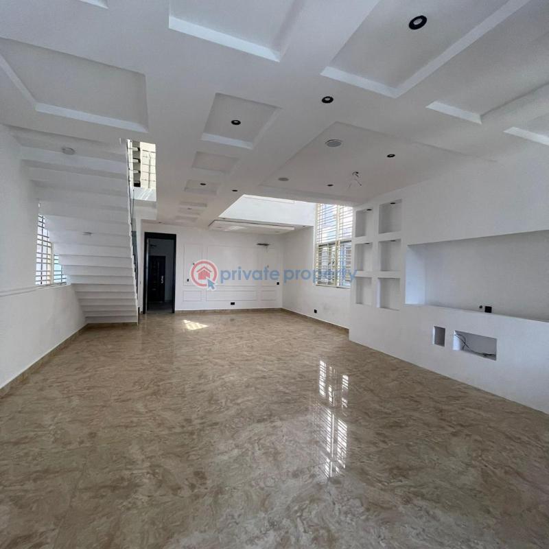 5 bedroom Semi detached Duplex For Sale Lekki Right, Lekki Phase 1 Lagos - 3