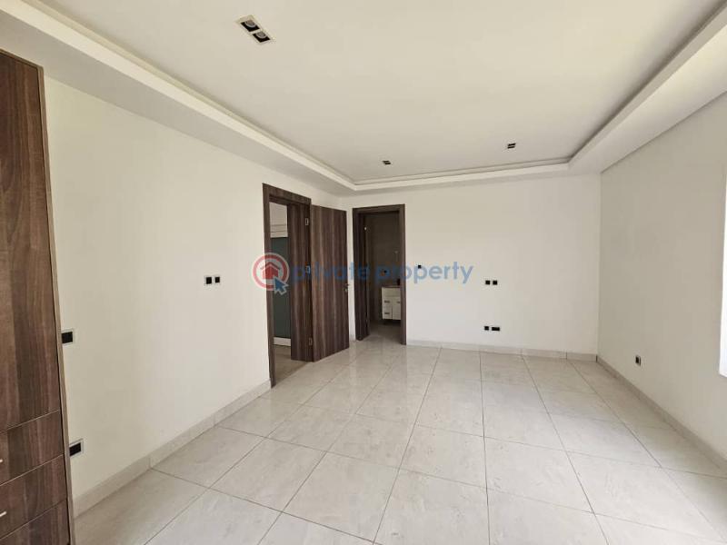 Luxury 5 bedroom semi detached duplex  with central swimming pool, gym and jetty - 10 5 bedroom Duplex For Sale Close To Banana Island Ikoyi Lagos - 10