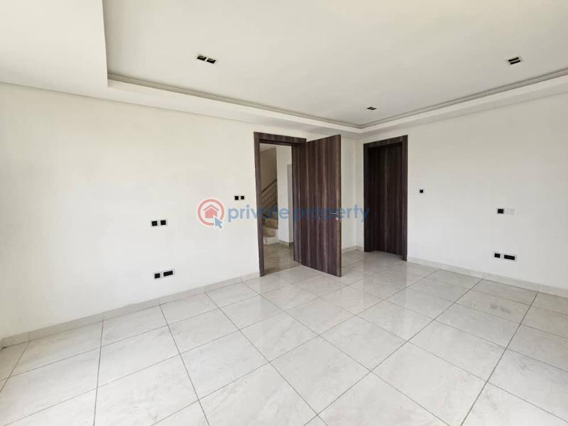 Luxury 5 bedroom semi detached duplex  with central swimming pool, gym and jetty - 11 5 bedroom Duplex For Sale Close To Banana Island Ikoyi Lagos - 11