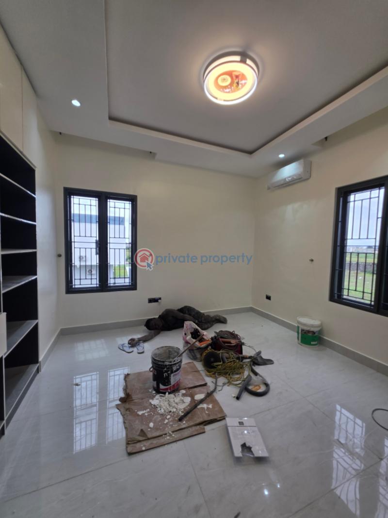 5 bedroom Semi detached Duplex For Sale Creek Haven Estate Victoria Garden City Lekki Lagos - 4