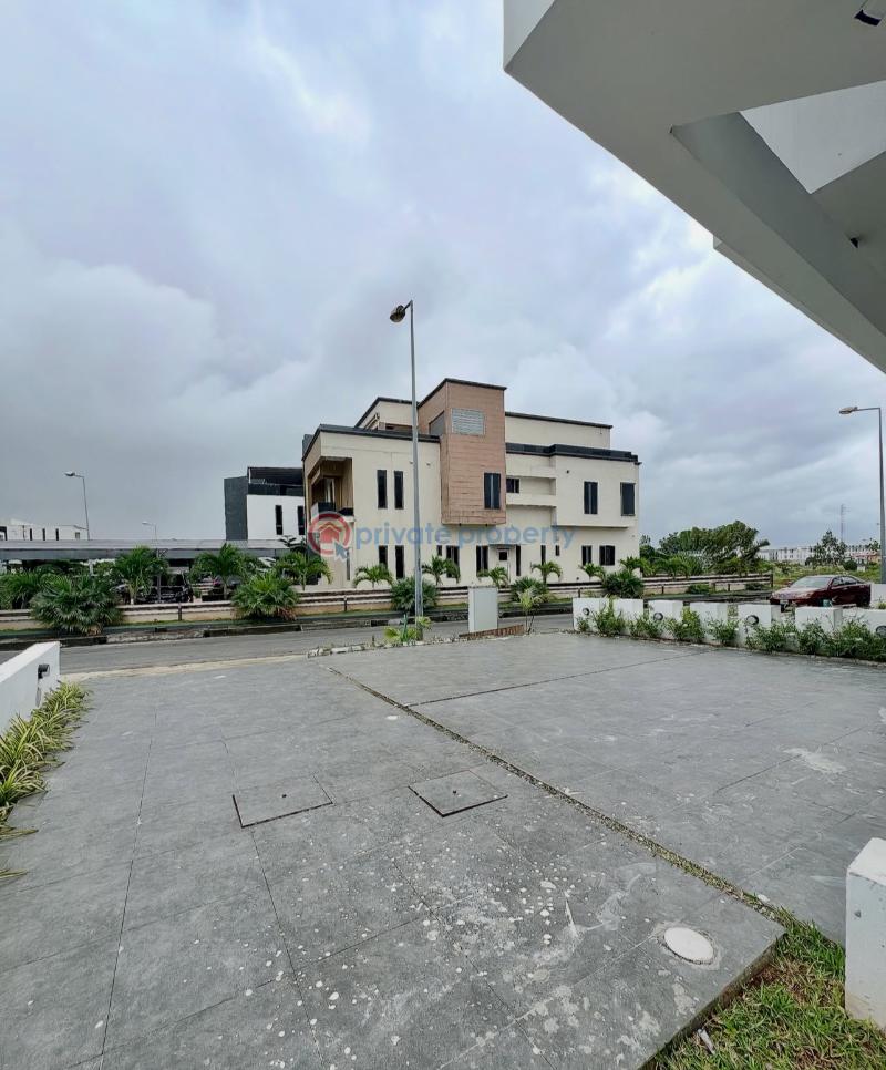 5 bedroom Semi detached Duplex For Sale Secure Estate At Ikate Lekki Lekki Lagos - 18