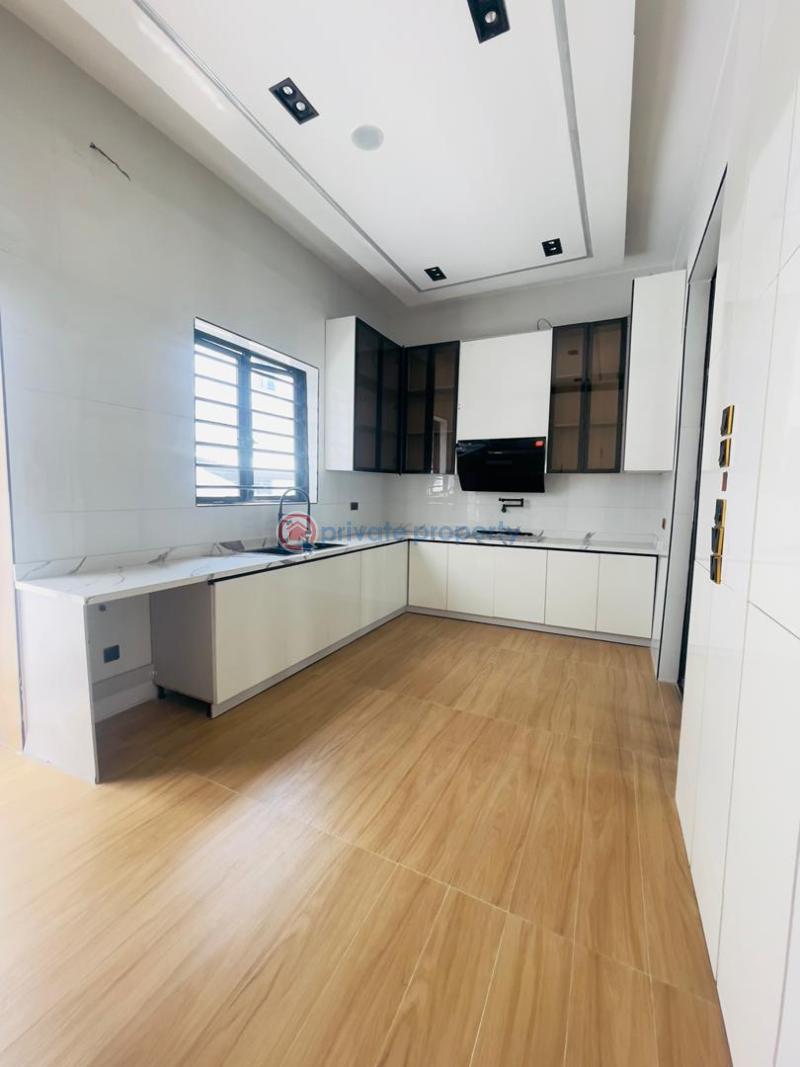 5 bedroom Detached Duplex For Sale Extention Victoria Garden City Lekki Lagos - 4