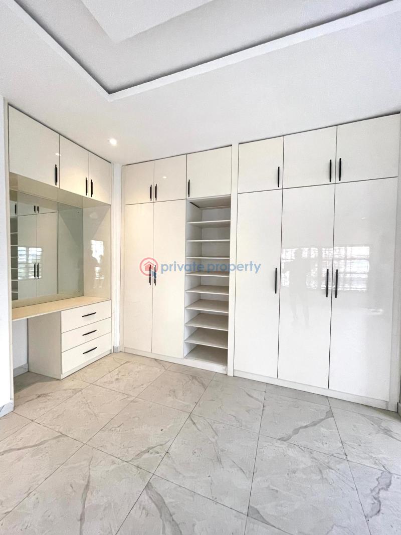 5 bedroom Detached Duplex For Sale Lekki Phase 1 Lagos - 2