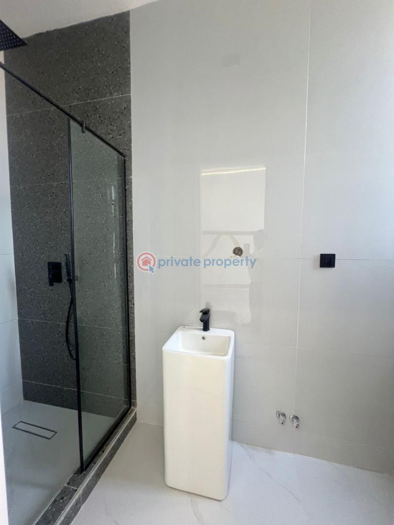 5 bedroom Terrace For Sale Off Admiralty Way Lekki Phase 1 Lagos - 7