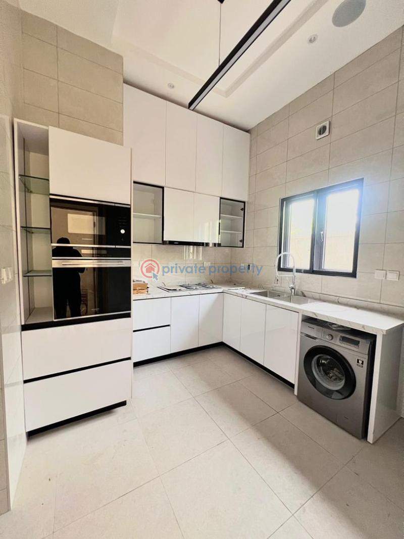 Luxury 5 bedroom terrace with bq, swimming pool, gym and an open lounge in ikoyi - 18 5 bedroom Terrace For Rent Parkview Estate Ikoyi Lagos - 18