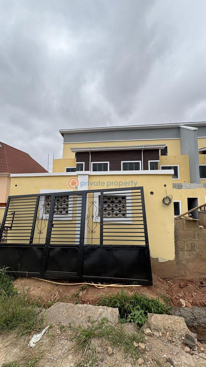 House For Sale Location: Kolapo Ishola Gra, Akobo General Gas, Ibadan Akobo Ibadan Oyo - 0
