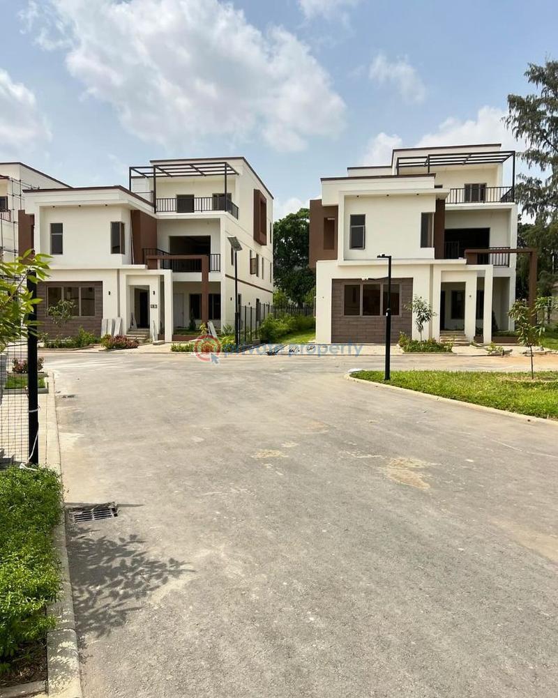 Luxury 5-bedroom with  pool & 1 room bq - 0 5 bedroom Detached Duplex For Sale Life Camp Abuja Phase 3  - 0