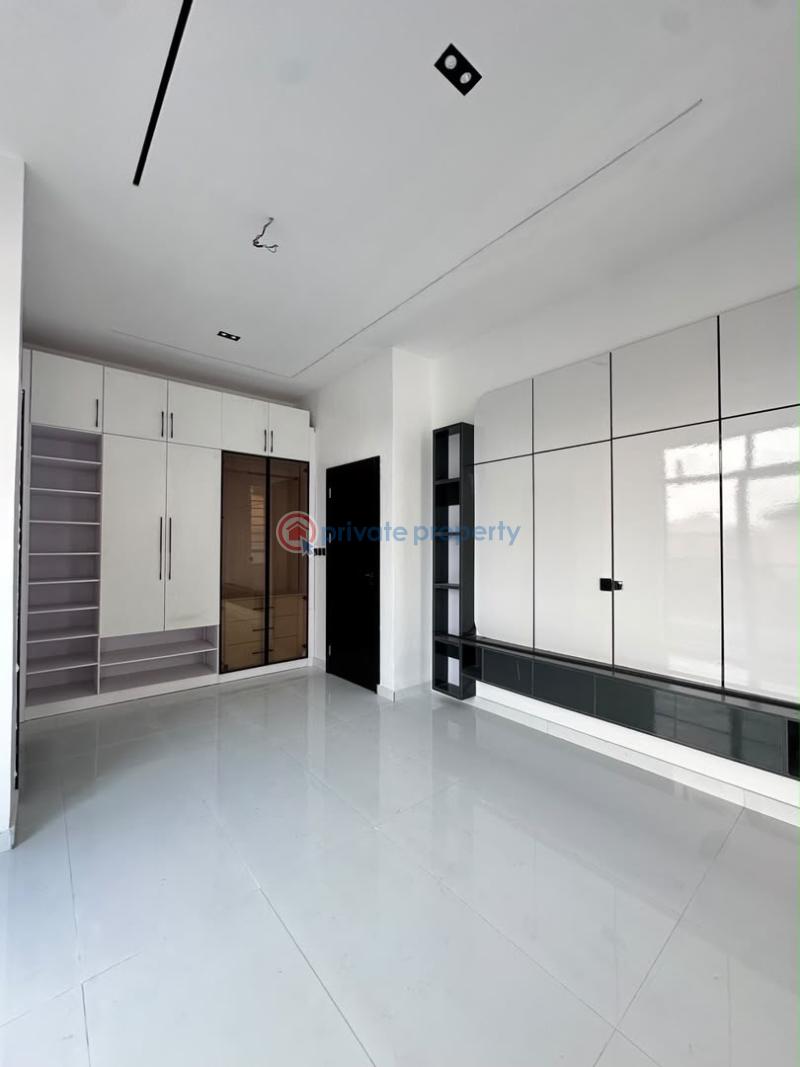 5 bedroom Detached Duplex For Sale Ajah, Lekki Ajah Lagos - 3