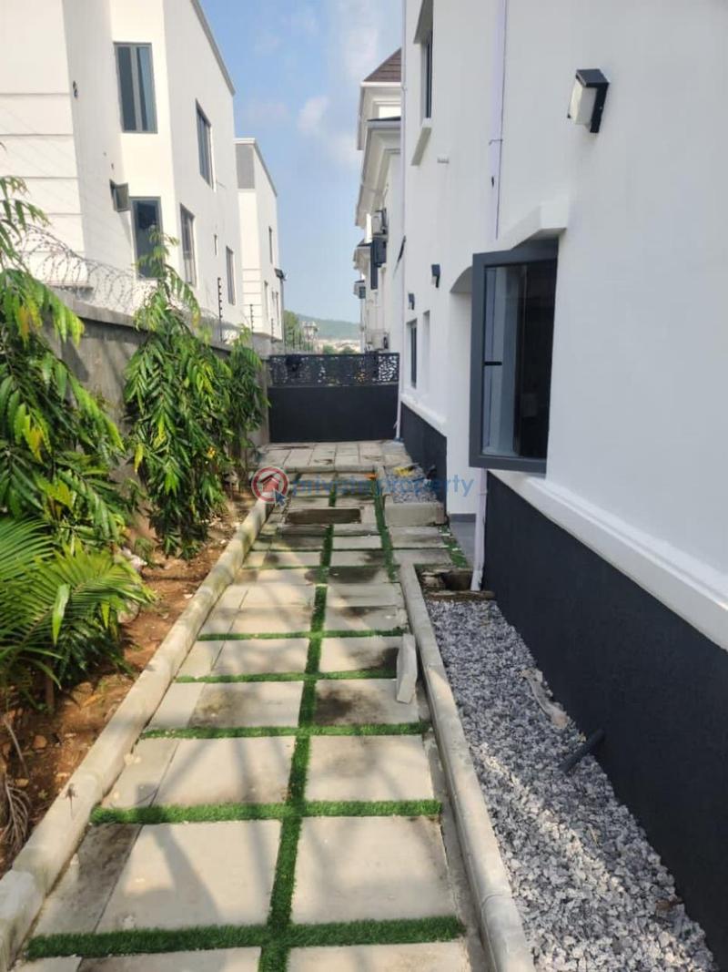 Luxury 5 bedrooms detached duplex with bq - 2 5 bedroom Detached Duplex For Sale Katampe Ext. Abuja Phase 2  - 2
