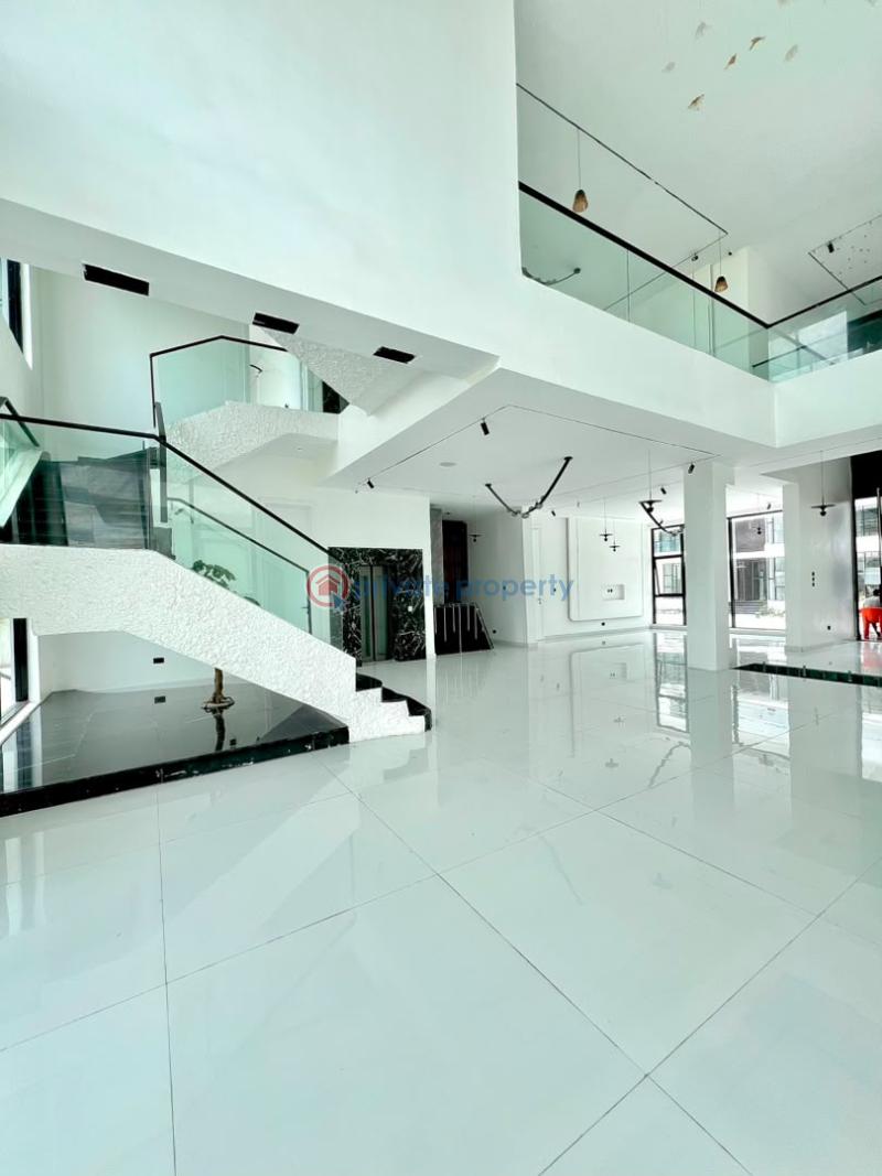 5 bedroom Detached Duplex For Sale Pinnock Beach Estate Osapa Lekki Lagos - 3