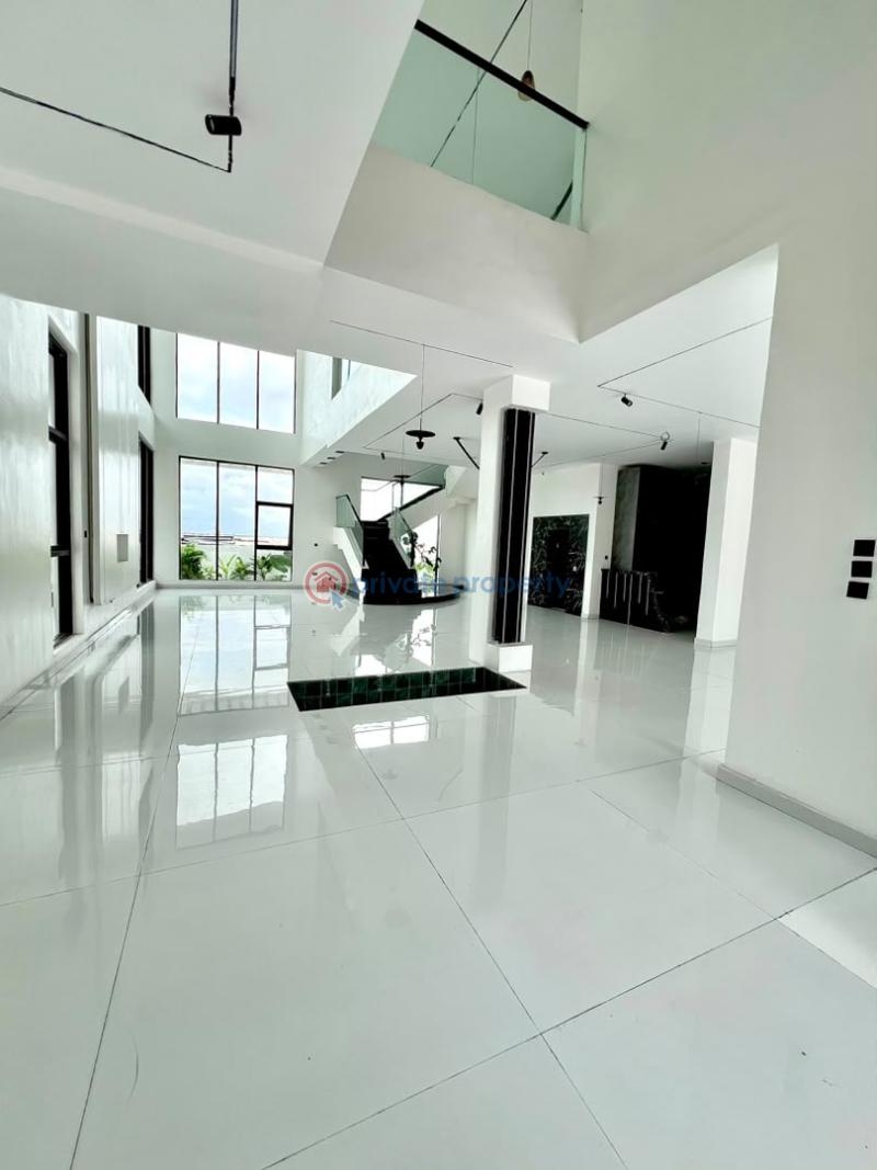 5 bedroom Detached Duplex For Sale Pinnock Beach Estate Osapa Lekki Lagos - 9