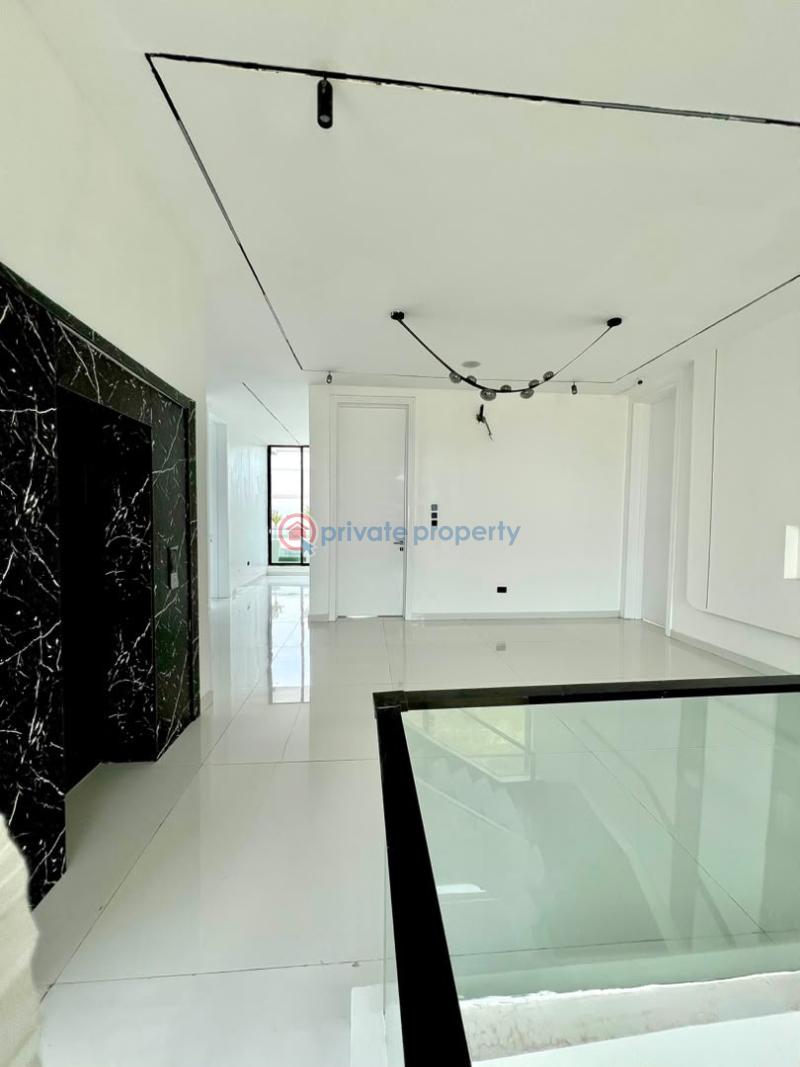 5 bedroom Detached Duplex For Sale Pinnock Beach Estate Osapa Lekki Lagos - 10
