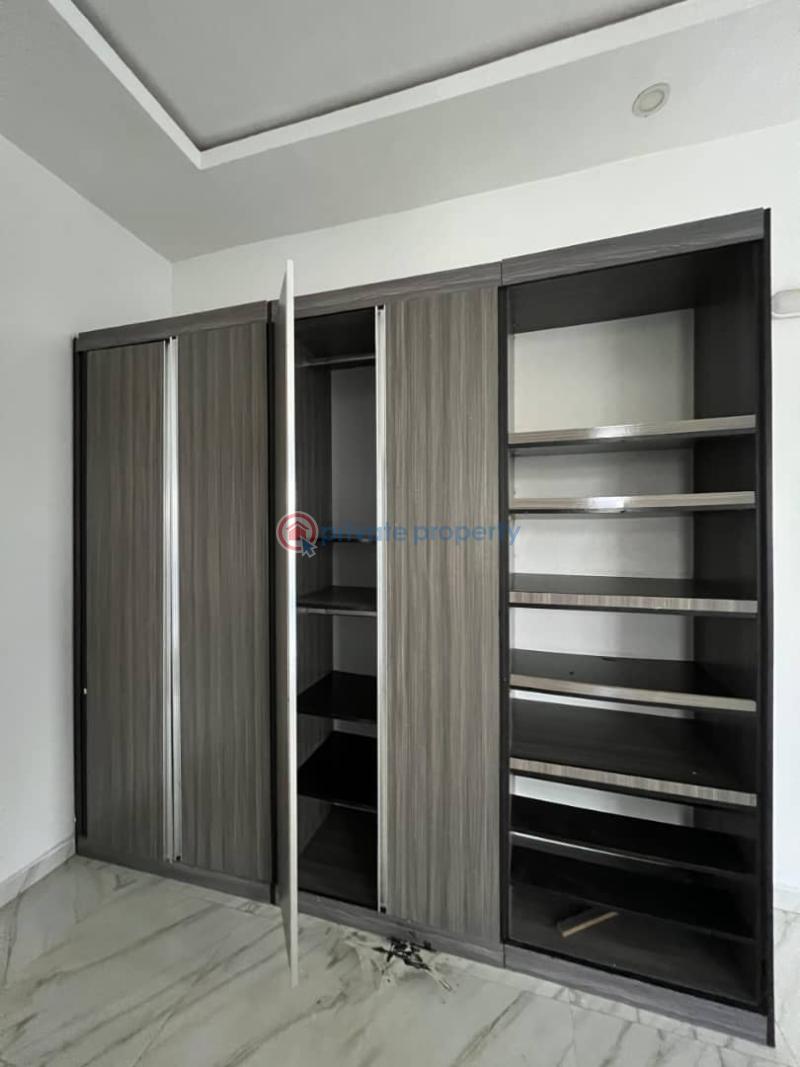 5 bedroom Detached Duplex For Sale Royal Garden Estate Ajah Lagos - 5