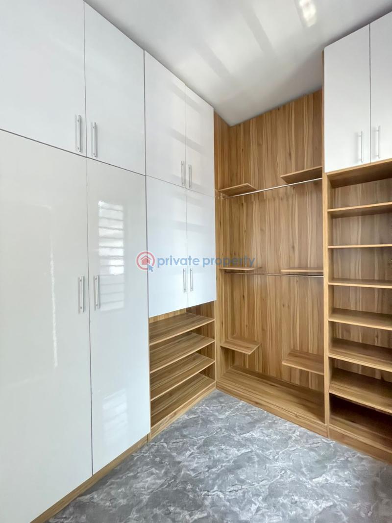 5 bedroom Duplex For Sale Pinnock Beach Estate Osapa Lekki Lagos - 10