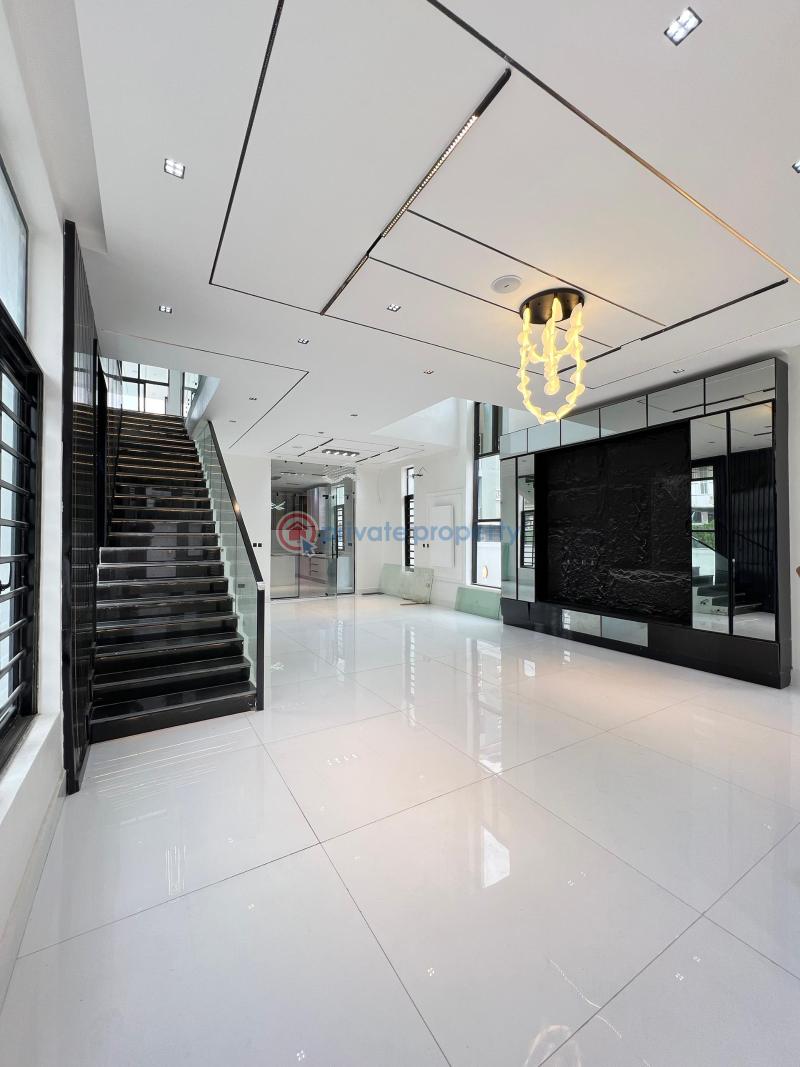 Luxury 5 bedrooms fully detached duplex - 1 5 bedroom Detached Duplex For Sale Second Tollgate Lekki Lagos - 1