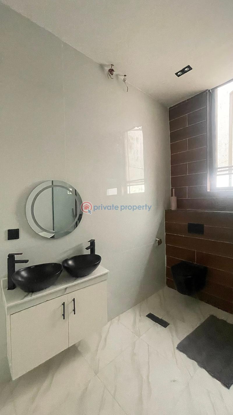 5 bedroom Detached Duplex For Sale Chevron Drive Lekki Lagos - 2