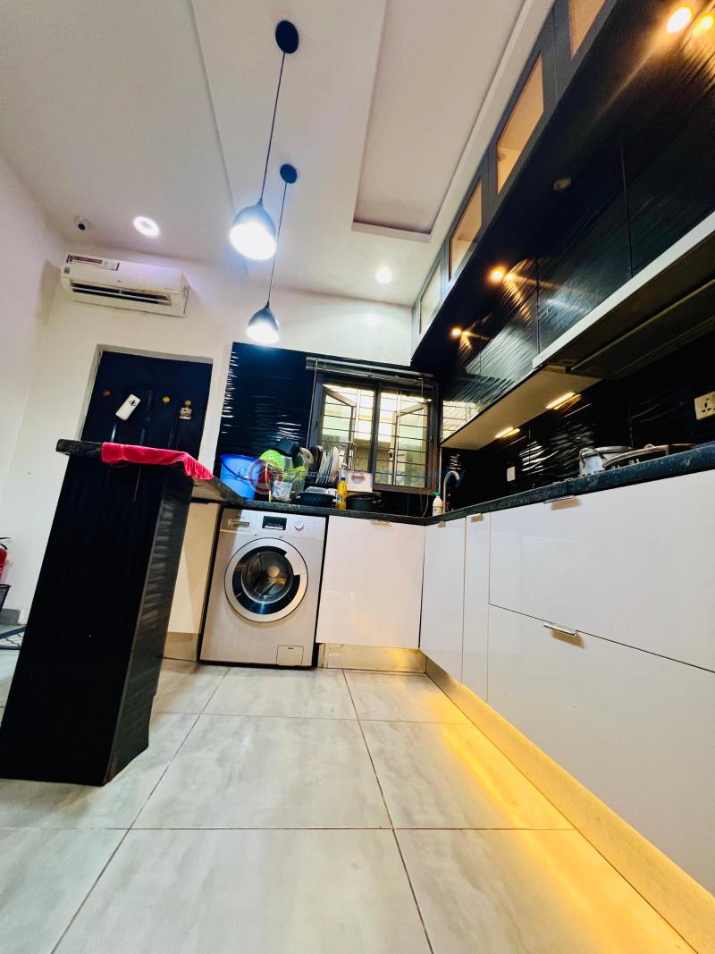 5 bedroom Semi detached Duplex For Rent Lekki Phase 1 Lagos - 2
