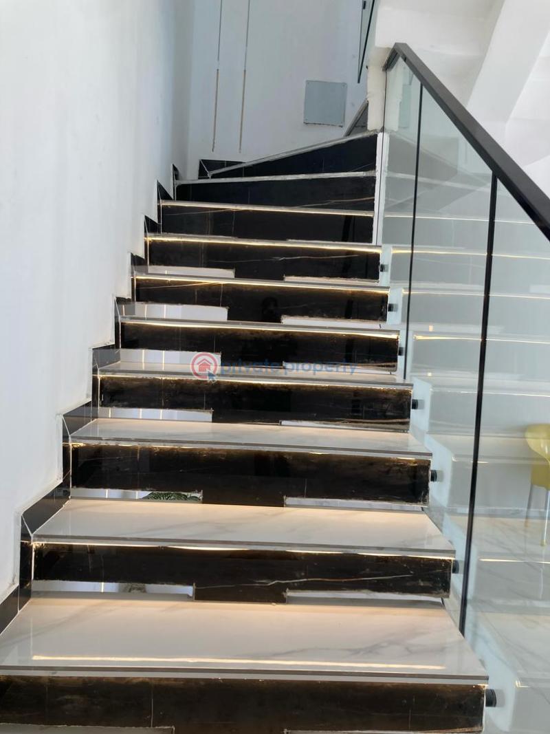 5 bedroom Duplex For Sale Chevron Drive Lekki Lagos - 4