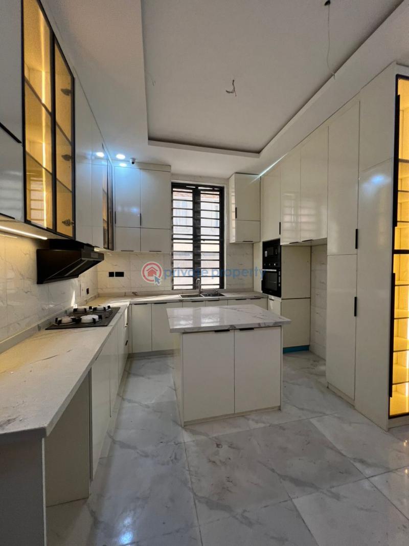 5 bedroom Detached Duplex For Sale Chevron Drive Lekki Lagos - 1