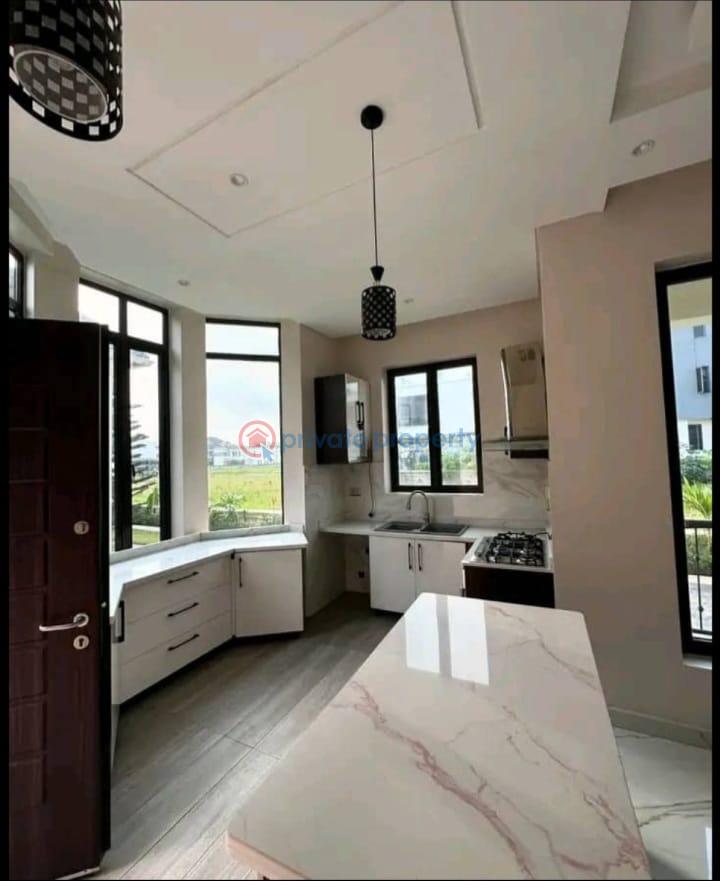 5 bedroom Detached Duplex For Sale Ikota Lekki Lagos - 4