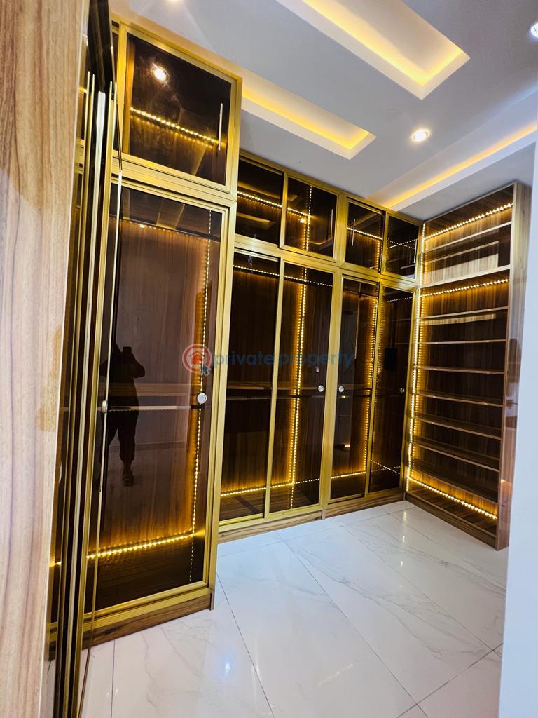 5 bedroom Duplex For Sale The Property Located At Chevron Axis Within An Estate Chevron Drive Lekki Lagos - 5