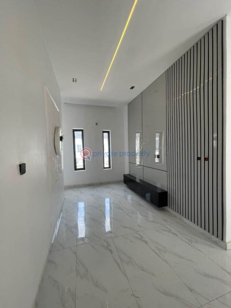5 bedroom Detached Duplex For Sale Chevron Lekki Lagos - 4