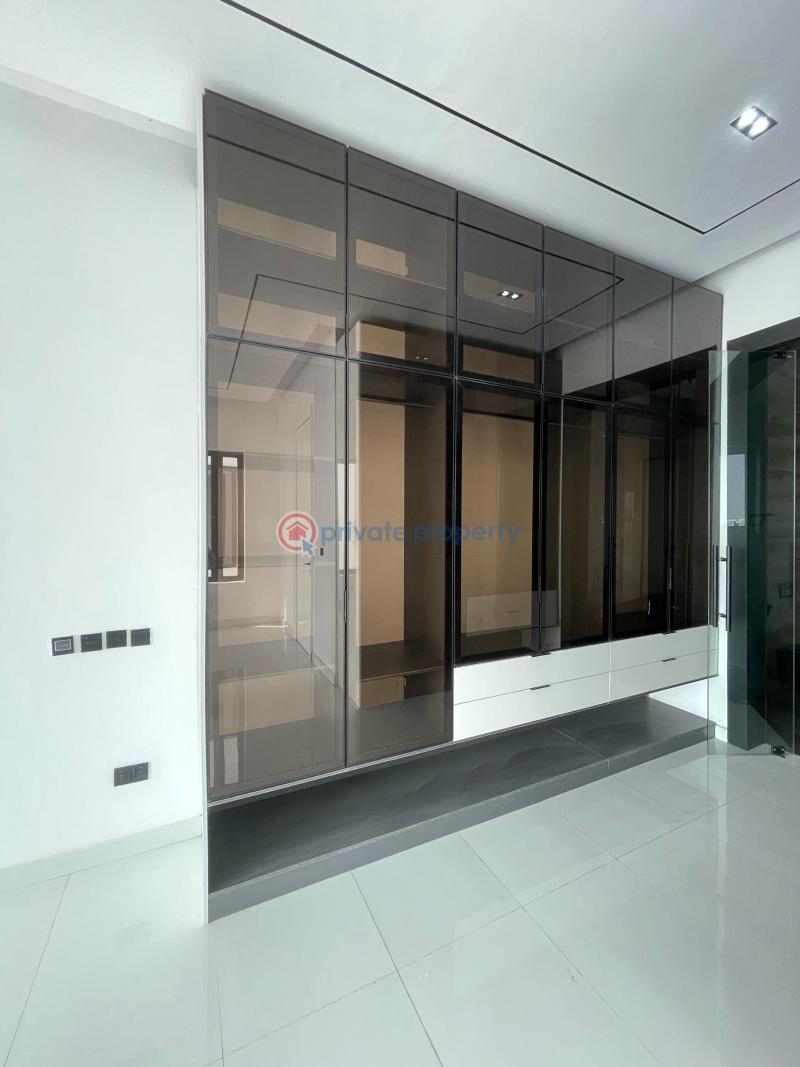 5 bedroom Detached Duplex For Sale Idado Lekki Lagos - 3