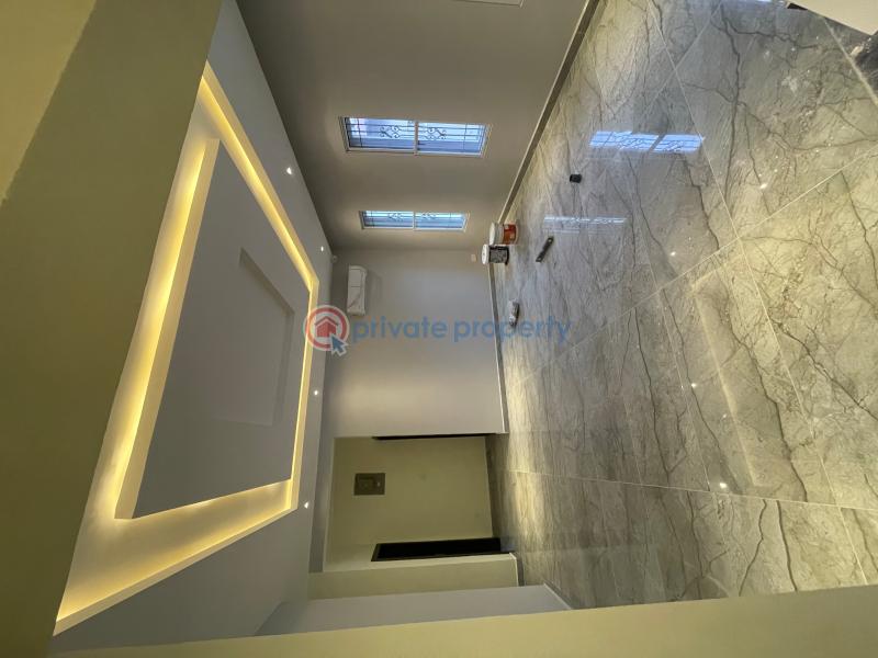 5 bedroom Duplex For Sale Admiralty Lekki Phase 1 Lagos - 9