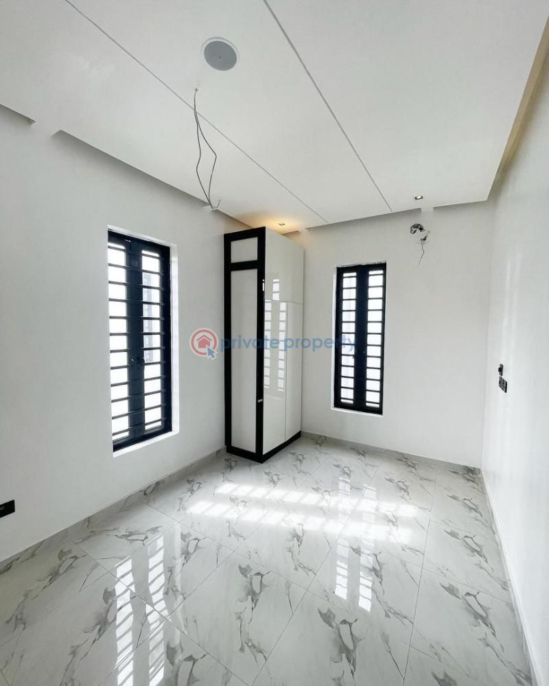 5 bedroom Detached Duplex For Sale Along Lekki Expressway Lagos - 8