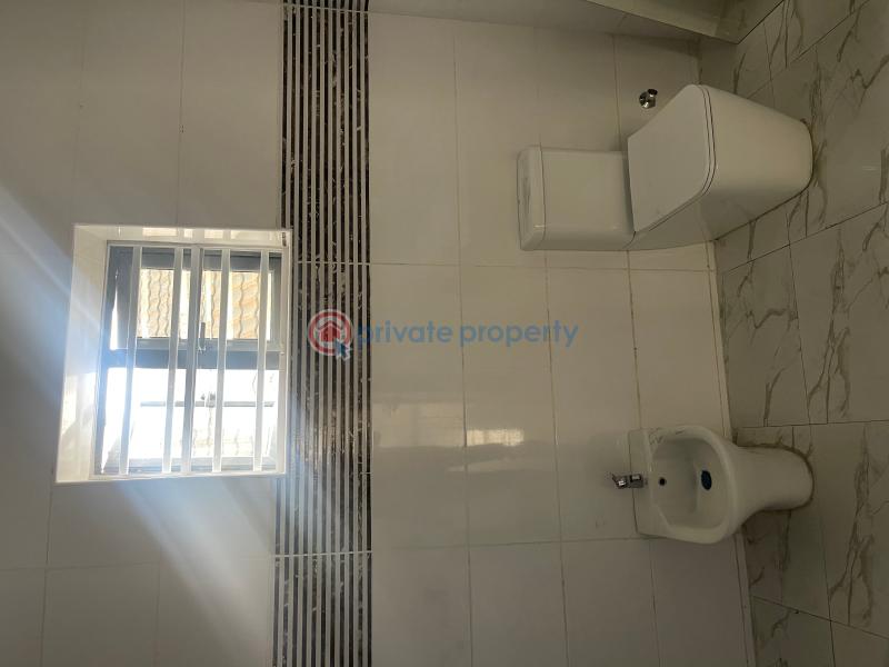 5 bedroom Duplex For Sale Osapa Lekki Lagos - 11