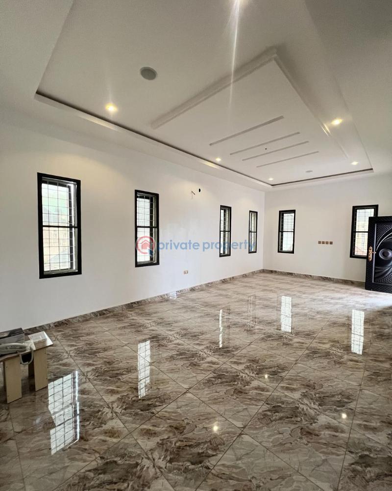 Luxury 6-bed | 2 rooms chalet | 1 room bq - 1 6 bedroom Detached Duplex For Sale Apo Abuja Phase 2  - 1