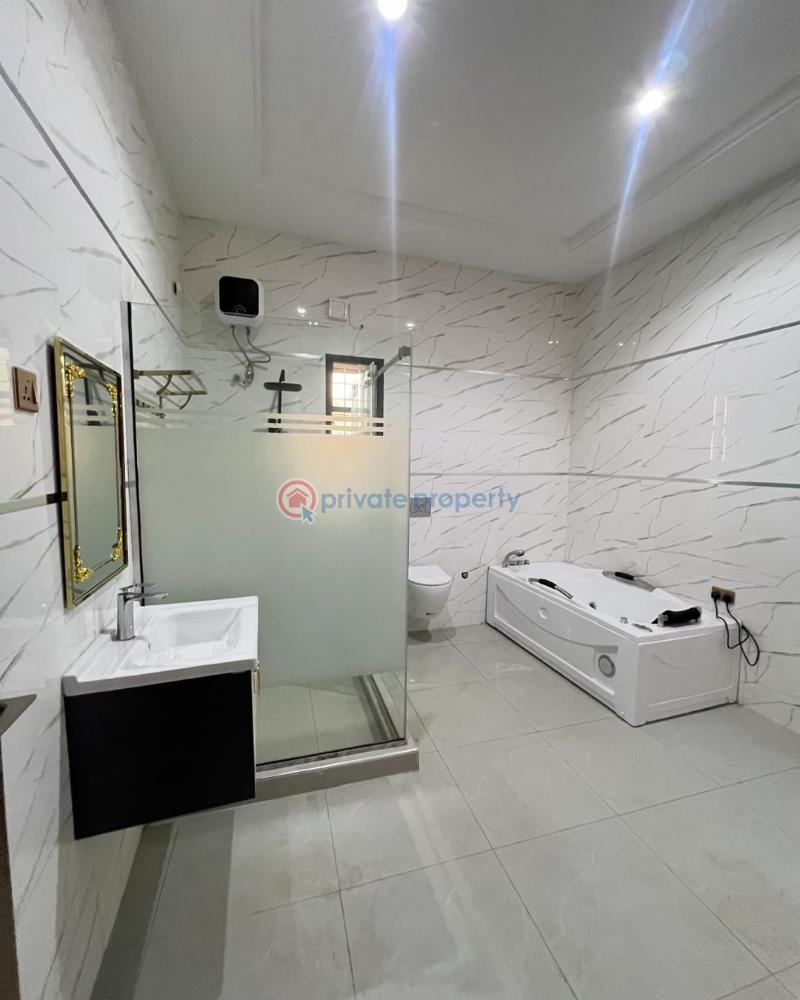 Luxury 6-bed | 2 rooms chalet | 1 room bq - 6 6 bedroom Detached Duplex For Sale Apo Abuja Phase 2  - 6