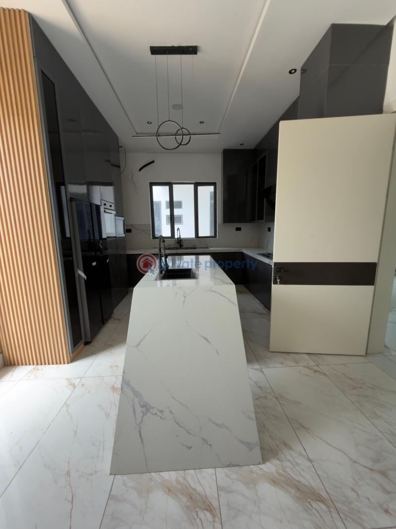 6 bedroom House For Sale Megamound Estate, Ikota Lekki Lagos - 3
