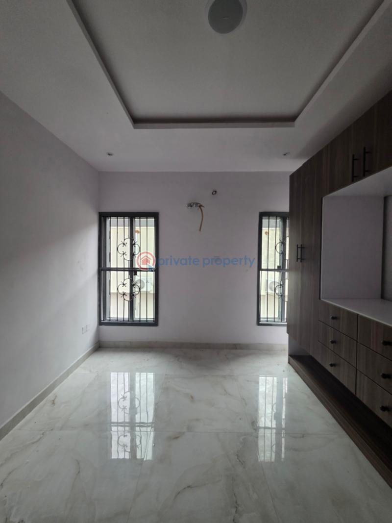 6 bedroom Detached Duplex For Sale Pinnock Beach Estate Osapa Lekki Lagos - 3
