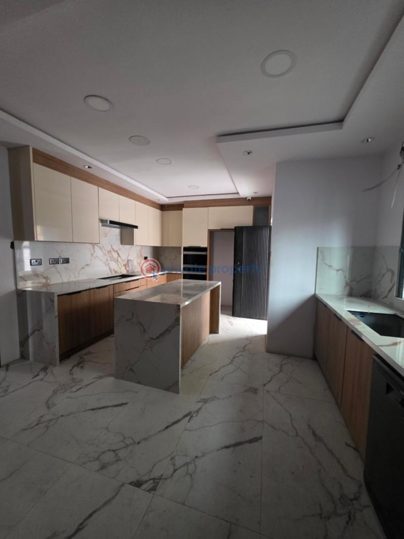 6 bedroom Detached Duplex For Sale Pinnock Beach Estate Osapa Lekki Lagos - 2