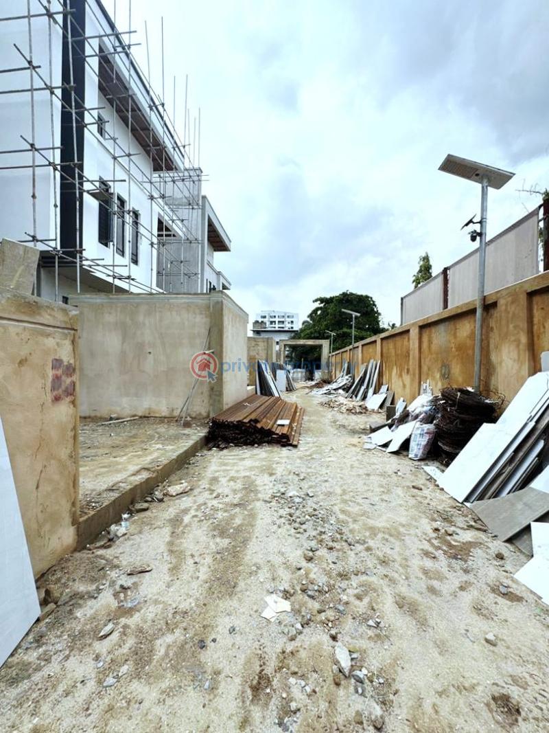 6 bedroom Detached Duplex For Sale Victoria Island Lagos - 1