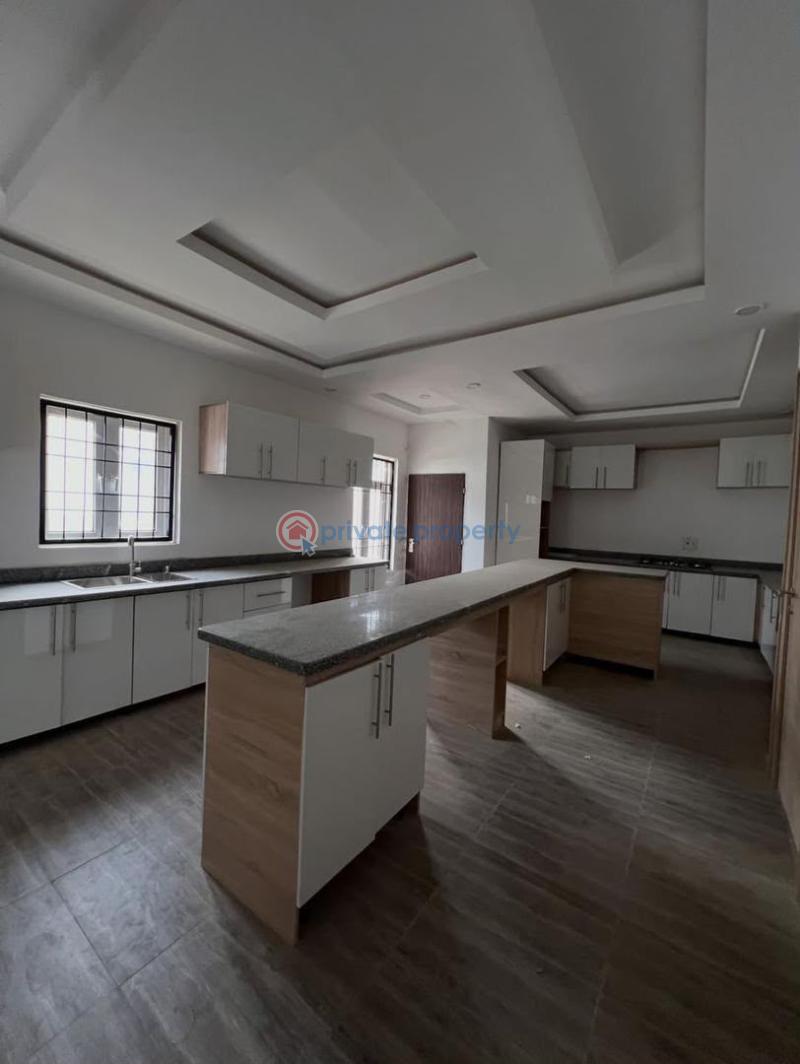 6 bedroom Detached Duplex For Sale Guzape District Abuja Guzape Abuja Phase 1  - 2