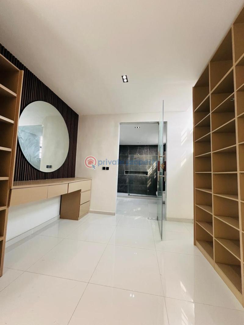 6 bedroom Detached Duplex For Sale Chevron Drive Lekki Lagos - 6