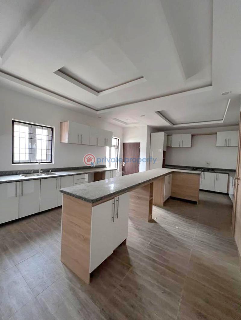 6 bedroom Detached Duplex For Sale Guzape Abuja Phase 1  - 2