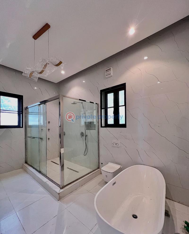 6 bedroom Detached Duplex For Sale Secure Estate At Chevron Lekki Chevron Drive Lekki Lagos - 15