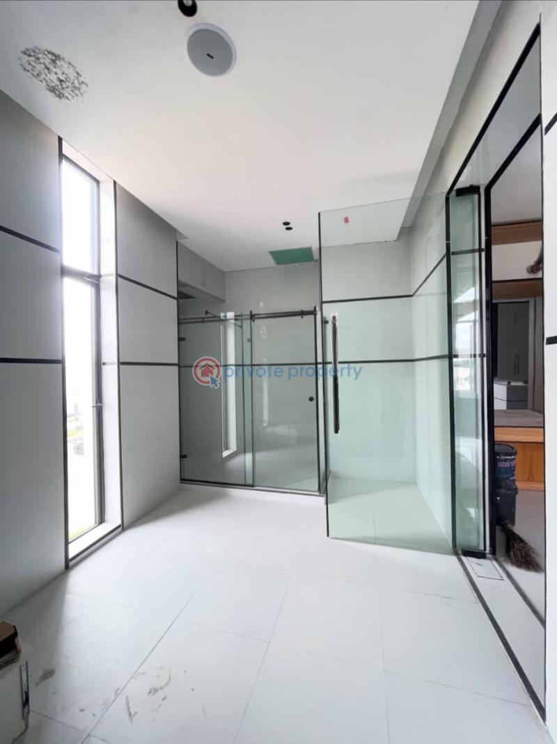 6 bedroom Terraced Duplex For Sale Osapa London Lekki Lagos - 13