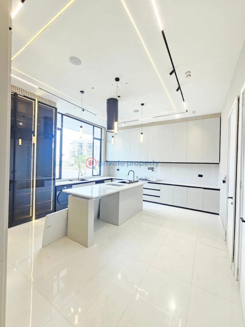 6 bedroom Terraced Duplex For Sale Osapa London Lekki Lagos - 6